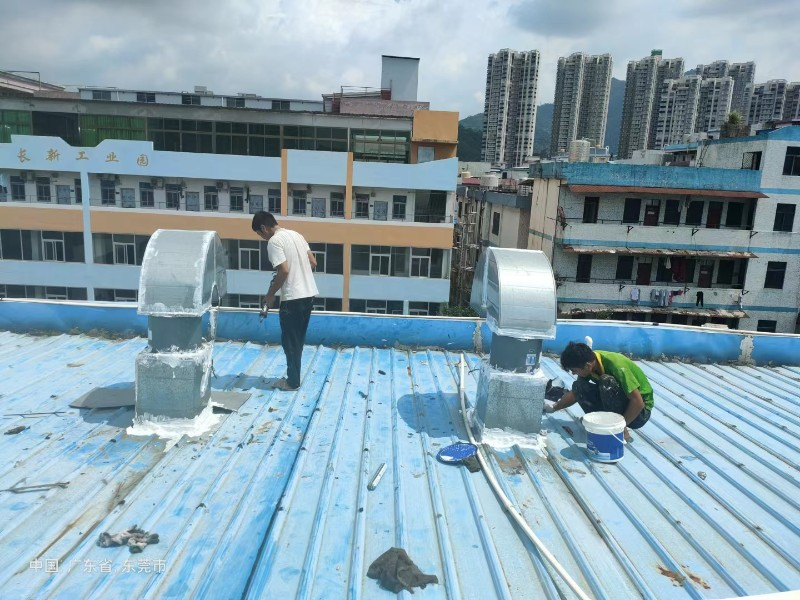 罗田钢结构屋面涂料维修方法